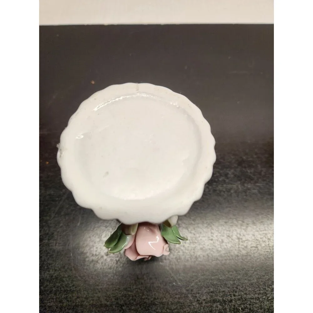 Ceramic Fluted Vase‎ With Pink Rose & Green Leaves Accent